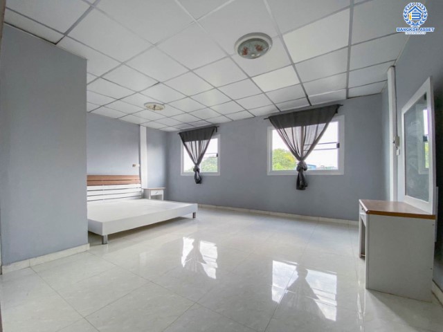 *****ทาวน์เฮ้าส์มือสองย่านนนทบุรี ม.ติวานนท์41 ติวานนท์ บนเนื้อที่ 16.5 ตร.ว. ฟังก์ชัน 3 ห้องนอน 3 ห้องน้ำ 1 ที่จอดรถ ตกแต่งพร้อมอยู่ ห่างจะถนนใหญ่แค่ 400 ม.!! ทำเลดี ใกล้รถไฟฟ้าในอนาคตสายสีชมพู "สถานีสามัคคี" และทางด่วน "'งามวงศ์วาน" จองเลย!